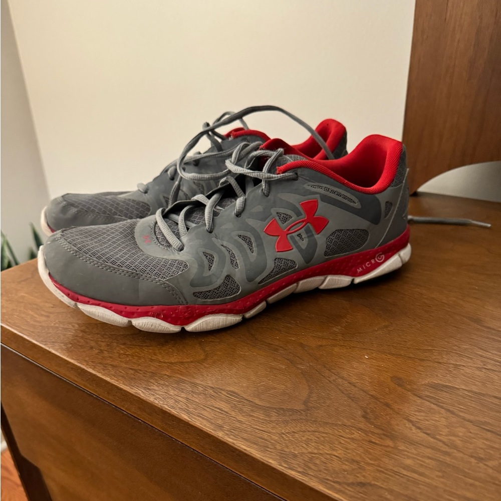 Men’s Under Armour sneakers size 11